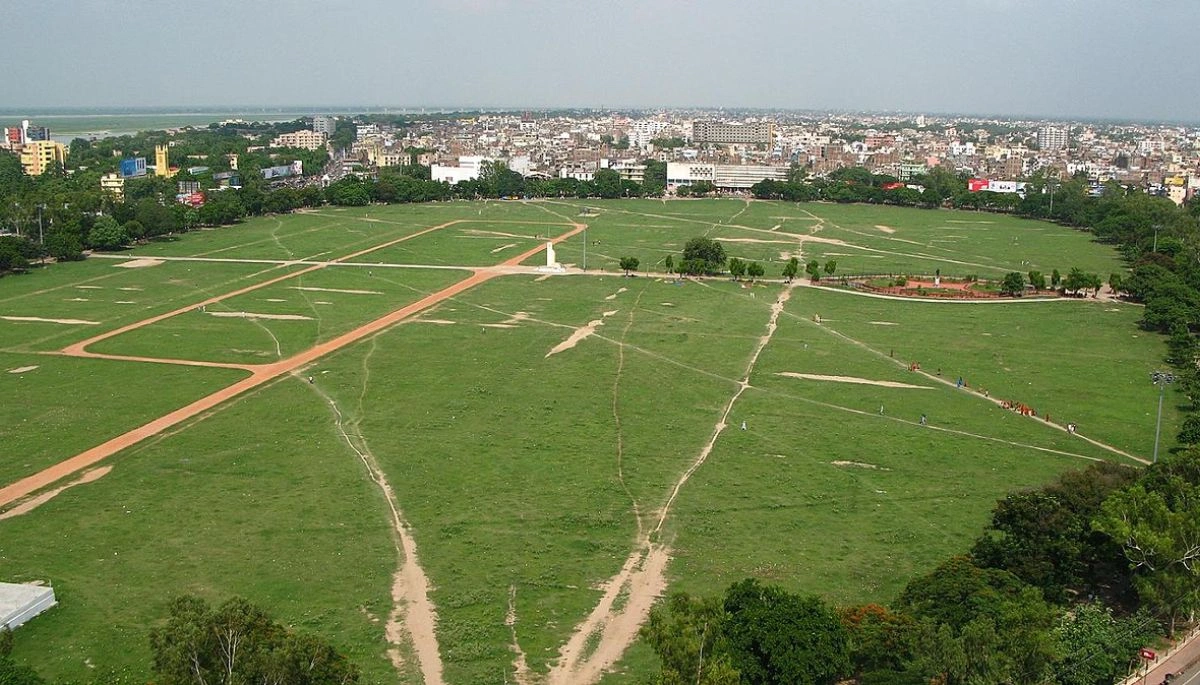 A photo of the Kila Maidan in Buxar, which will now require booking and a fee for use in events and activities, with a focus on maintaining cleanliness.