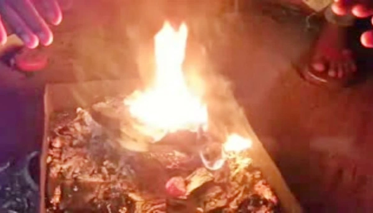 A tragic incident in Patna where a 5-year-old girl died due to suffocation while the family was warming up by a fire in a closed room. Other family members are hospitalized.