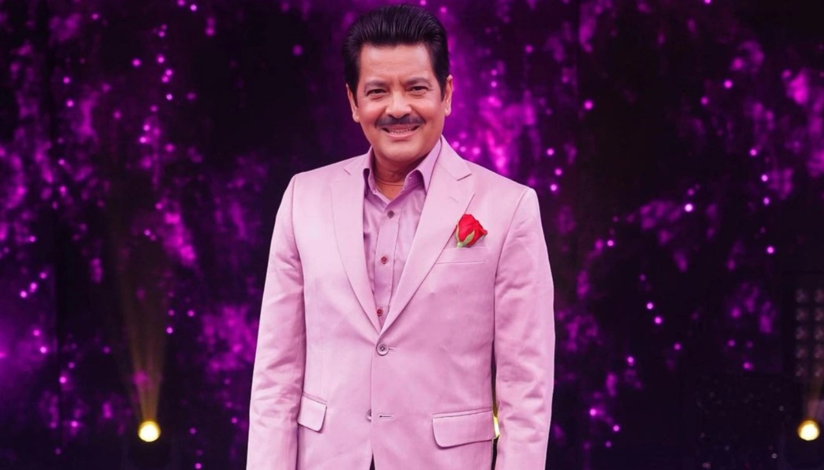 Court imposes fine on singer Udit Narayan after his first wife Ranjana filed a case in Supaul Family Court.