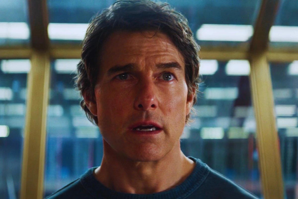 Mission Impossible 8: भारत में धमाका! तय तारीख से पहले बड़े पर्दे पर लौटेंगे Tom Cruise – Fans में जबरदस्त खुशी! 3 Mission Impossible 8 का ब्लैक एंड व्हाइट पोस्टर जिसमें टॉम क्रूज एक्शन मूड में नजर आ रहे हैं, भारत में नई रिलीज डेट के ऐलान के साथ।