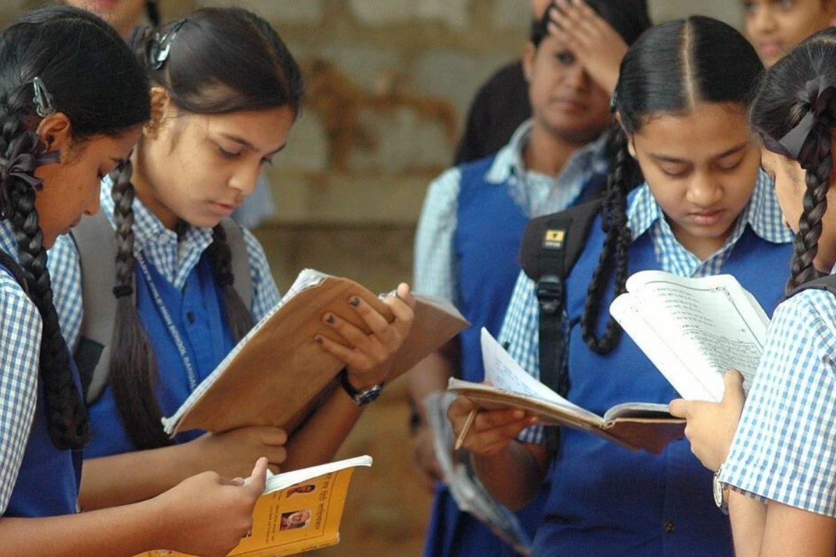 UP Board 10th Result 2025 Link की घोषणा की जानकारी देती हुई वेबसाइट स्क्रीन, जहां छात्र यूपी बोर्ड 10वीं रिजल्ट 2025 ऑनलाइन चेक कर सकते हैं - Samastipur News अपडेट के साथ।