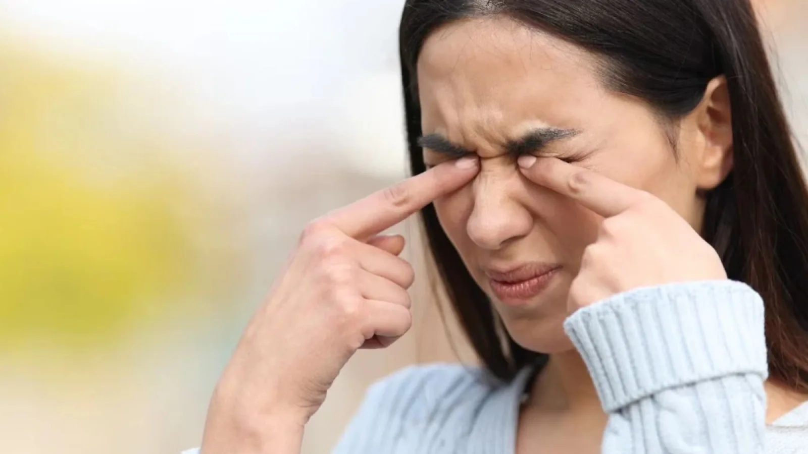 गर्मियों में Eye Health पर मंडराता खतरा: अब करें पूरी देखभाल