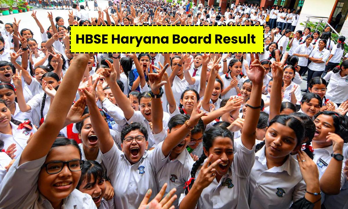 "HBSE Haryana Board 12th Result 2025 out स्टूडेंट्स रिजल्ट चेक करते हुए, स्क्रीन पर मार्कशीट दिखाई दे रही है – bseh.org.in वेबसाइट