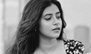 Namrata Malla Hot Sexy Video: इंस्टाग्राम पर हॉटनेस का तड़का, फैंस बोले – स्क्रीन ही पिघल गई! 3 Sanchita Bashu Latest Photos: एक्ट्रेस का ब्लैक एंड व्हाइट पोर्ट्रेट जिसमें वे स्लीवलेस फ्लोरल ड्रेस, खुले वेवी बाल और हल्के मेकअप के साथ एलिगेंट और क्लासिक लुक में नजर आ रही हैं।