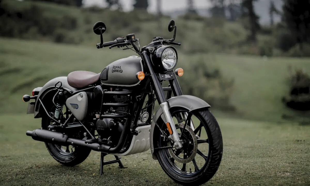 New Royal Enfield Classic 350 2025: दमदार इंजन और नए लुक के साथ युवाओं की पहली पसंद बनी ये क्रूज़र बाइक 2 Royal Enfield Classic 350 2025 न्यू मॉडल का नया लुक और फीचर्स