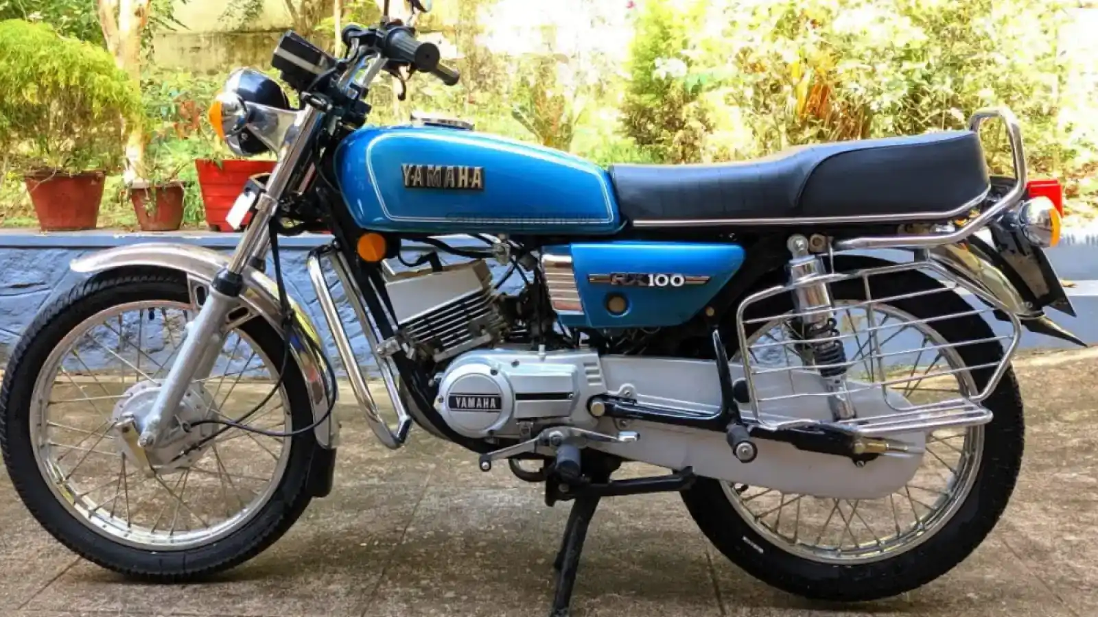 Yamaha RX 100 2025 नया मॉडल – क्लासिक रेट्रो डिज़ाइन और दमदार इंजन के साथ