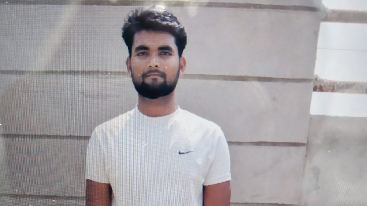 Samastipur Young Man Praveen Kumar electrocuted during rain near electric pole in Ujiarpur village