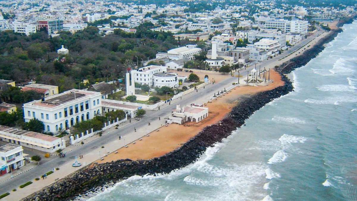 Travel India Feels Like Europe: यूरोप का फील देने वाले भारत के ये टूरिस्ट प्लेस 9 Travel India Feels Like Europe भारत के ऐसे टूरिस्ट प्लेस जो यूरोप जैसा अनुभव कराते हैं, जैसे शिमला, खज्जियार, मैकलॉडगंज, लैंसडाउन और पुडुचेरी