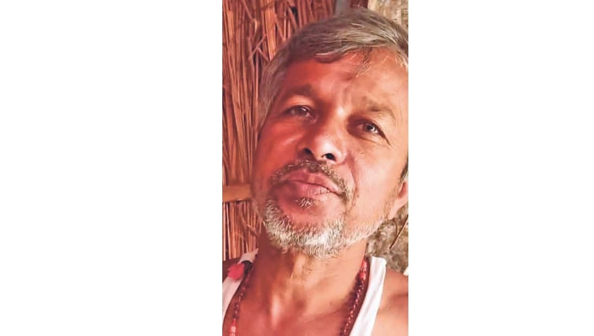 Middle-Aged Man Murdered, पूरे इलाके में दहशत का माहौल 2 Middle-Aged Man Murdered In समस्तीपुर, घटना स्थल पर जांच करती पुलिस और स्तब्ध स्थानीय लोग।