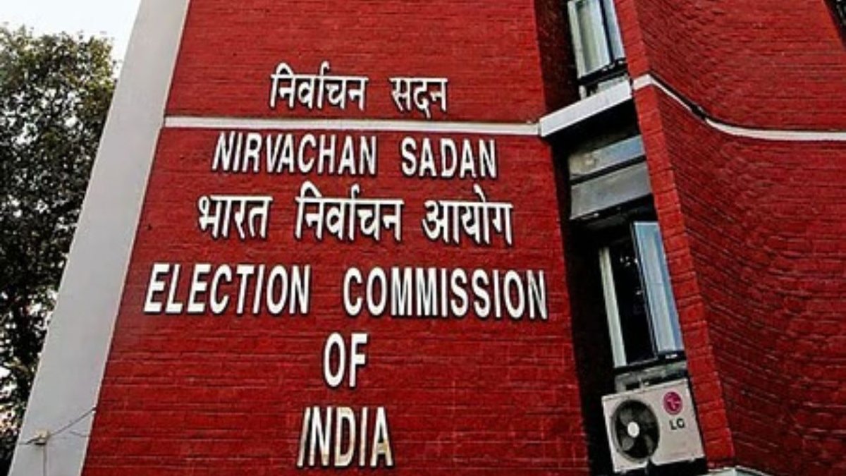 सुप्रीम कोर्ट आदेश के बाद बिहार SIR Row पर चुनाव आयोग की कार्रवाई