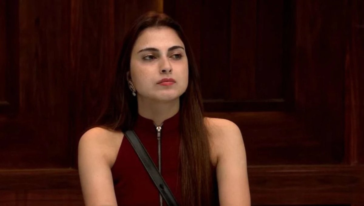 Bigg Boss Reality Show 2025 के घर में कंटेस्टेंट्स का पहला रोमांचक एविक्शन और फरहाना भट्ट का ट्विस्ट वाला सफर