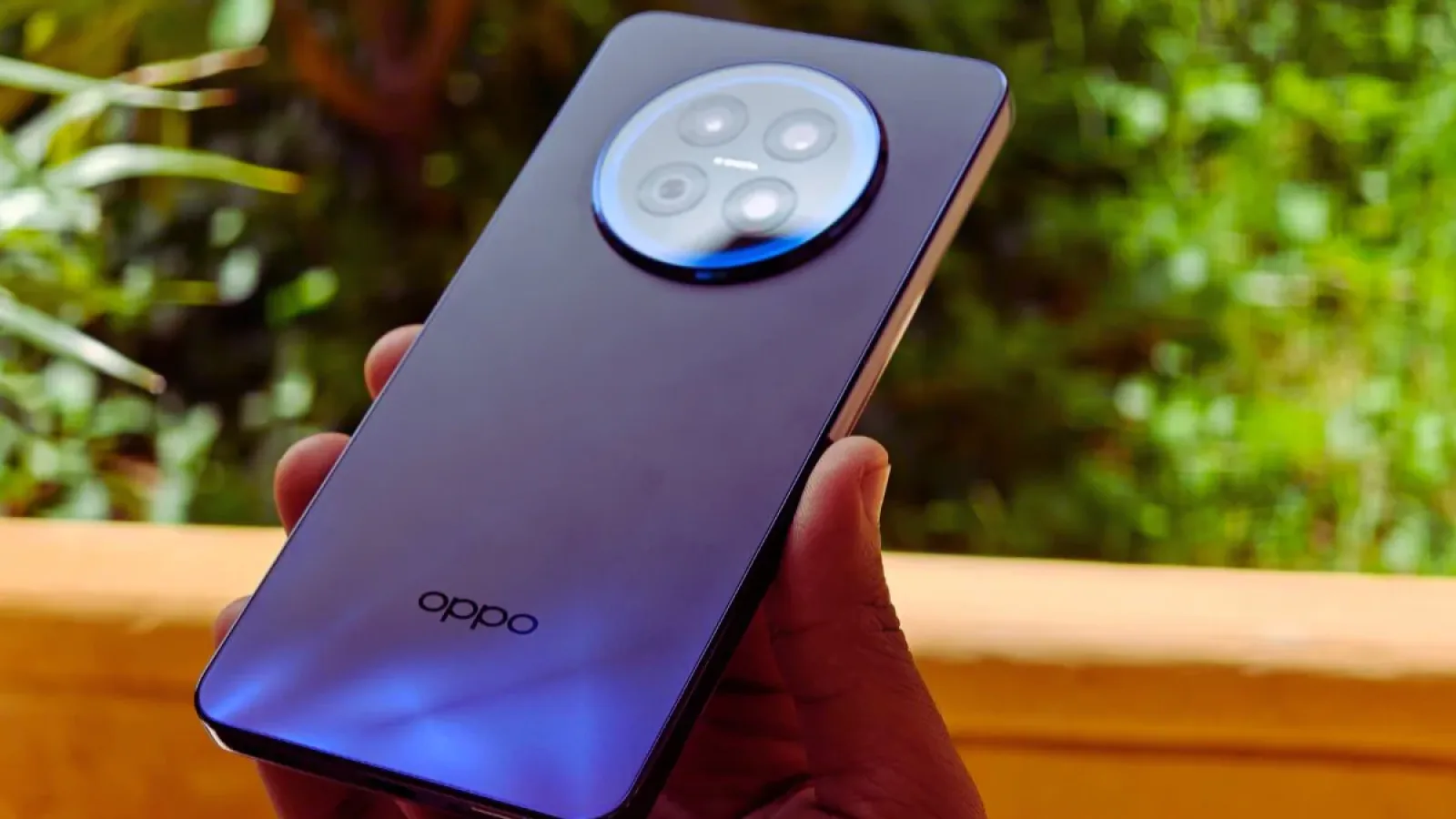 Oppo F31 Launch में नया स्मार्टफोन आकर्षक डिज़ाइन और पावरफुल फीचर्स के साथ