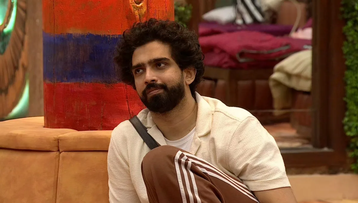 Bigg Boss 19 latest update Amaal Malik Captain with friends and enemies inside house