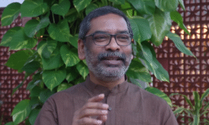 Bihar Election 2025: Nda में सब कुछ ठीक! अमित शाह से मुलाकात के बाद कुशवाहा का बदला सुर, प्रशांत किशोर ने किया बड़ा ऐलान 4 Bihar Assembly Election 2025 में Jmm की एंट्री से बदला बिहार का सियासी समीकरण, दलित और आदिवासी वोटरों पर नजर