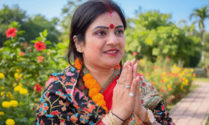 Bihar Elections 2025: ओवैसी के विधायक ने लालू यादव को भेजा 'धमाकेदार' पत्र, बदलेगा महागठबंधन का खेल? 2 Bihar Election 2025 में छपरा की पूर्व मेयर राखी गुप्ता ने Bjp से बगावत कर निर्दलीय चुनाव लड़ने का ऐलान किया।