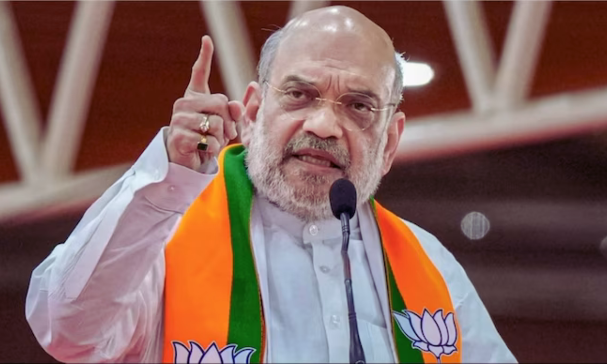 Amit Shah reviewing BJP preparations for Bihar Election 2025 during late-night strategy meeting in Patna