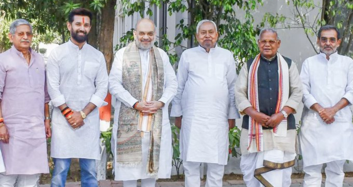 Bihar Elections 2025 में NDA के सीट बंटवारे पर सियासी पेच, BJP-JDU और सहयोगी दलों के बीच विवाद